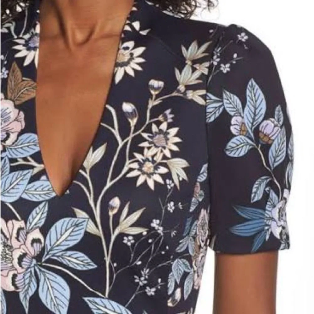 Vince Camuto Floral Printed Scuba Knit Sheath Dress Size 4 - Picture 2 of 12